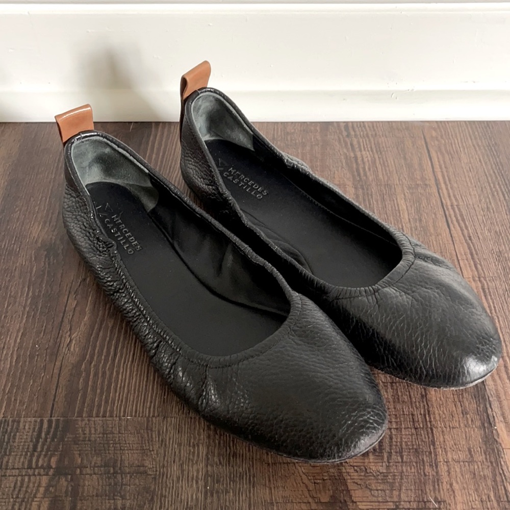 Mercedes Castillo Black Leather Flats